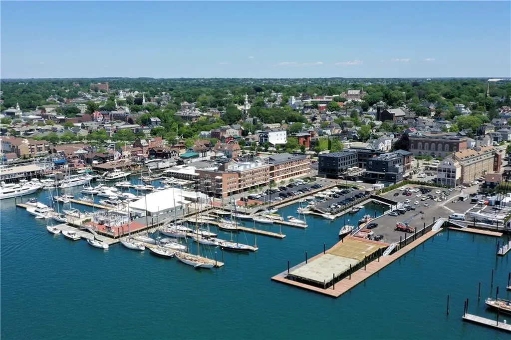 1 Commercial Wharf Newport RI 02840