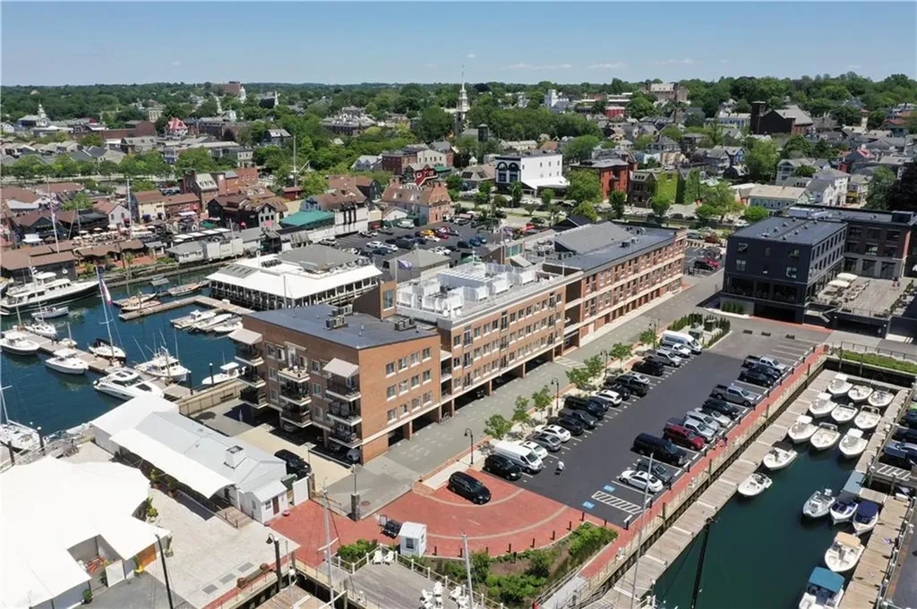 1 Commercial Wharf Newport RI 02840