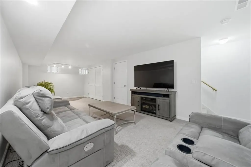 44 Fairway Drive Coventry RI 02816