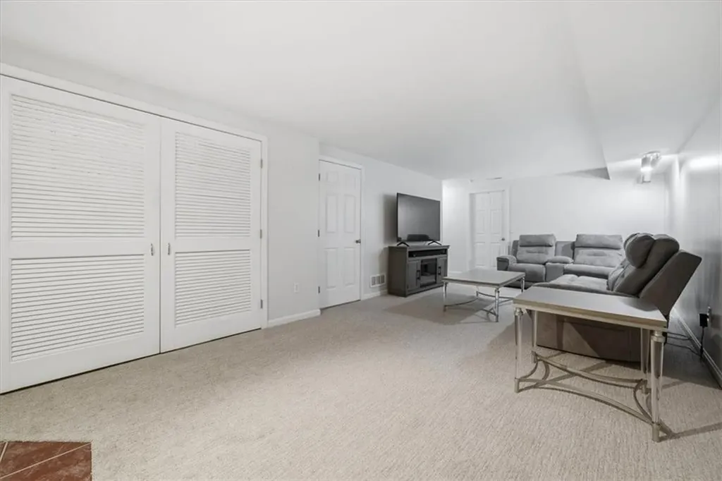 44 Fairway Drive Coventry RI 02816