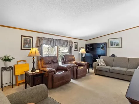 13 Kelly Lane Coventry RI 02816