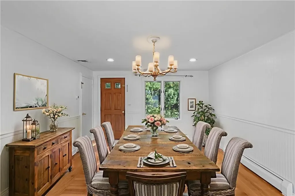 2 Oak Grove Boulevard North Providence RI 02911