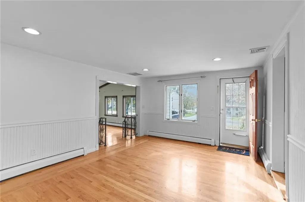 2 Oak Grove Boulevard North Providence RI 02911