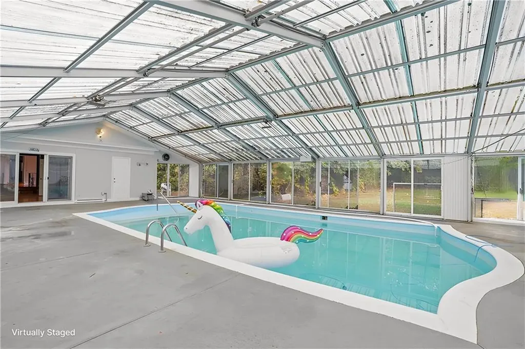 2 Oak Grove Boulevard North Providence RI 02911