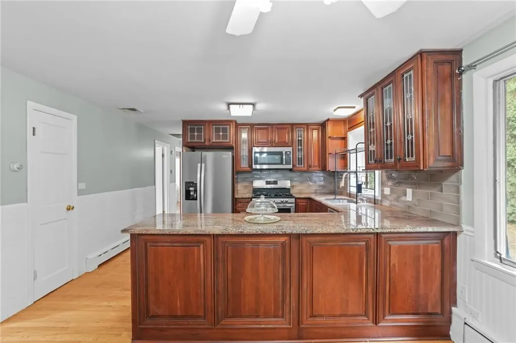 2 Oak Grove Boulevard North Providence RI 02911