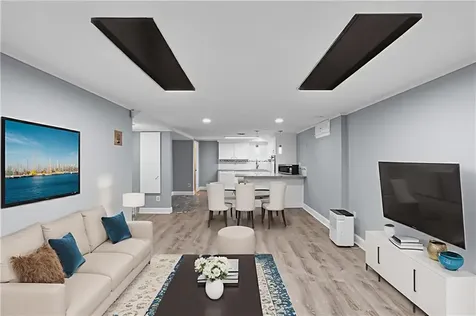 2 Oak Grove Boulevard North Providence RI 02911