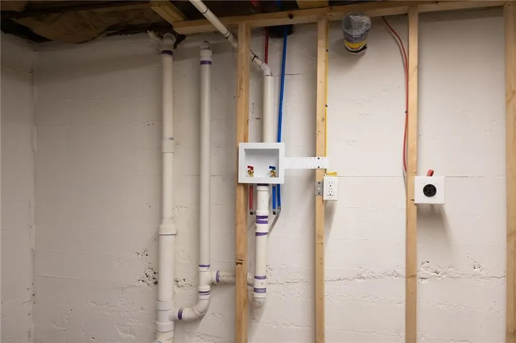 1824 Mineral Spring Avenue North Providence RI 02904