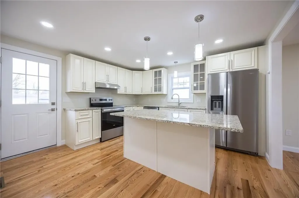 1824 Mineral Spring Avenue North Providence RI 02904