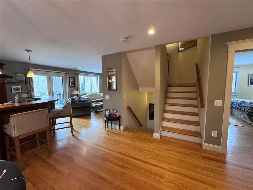 127 Preservation Way Tiverton RI 02878