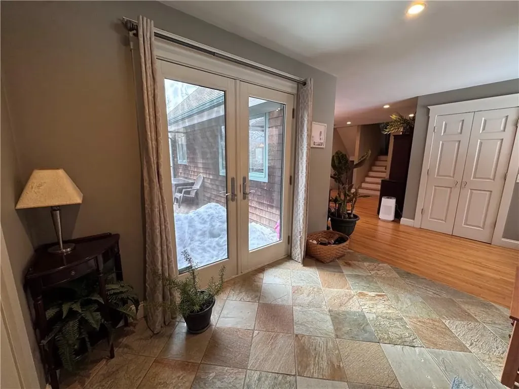 127 Preservation Way Tiverton RI 02878