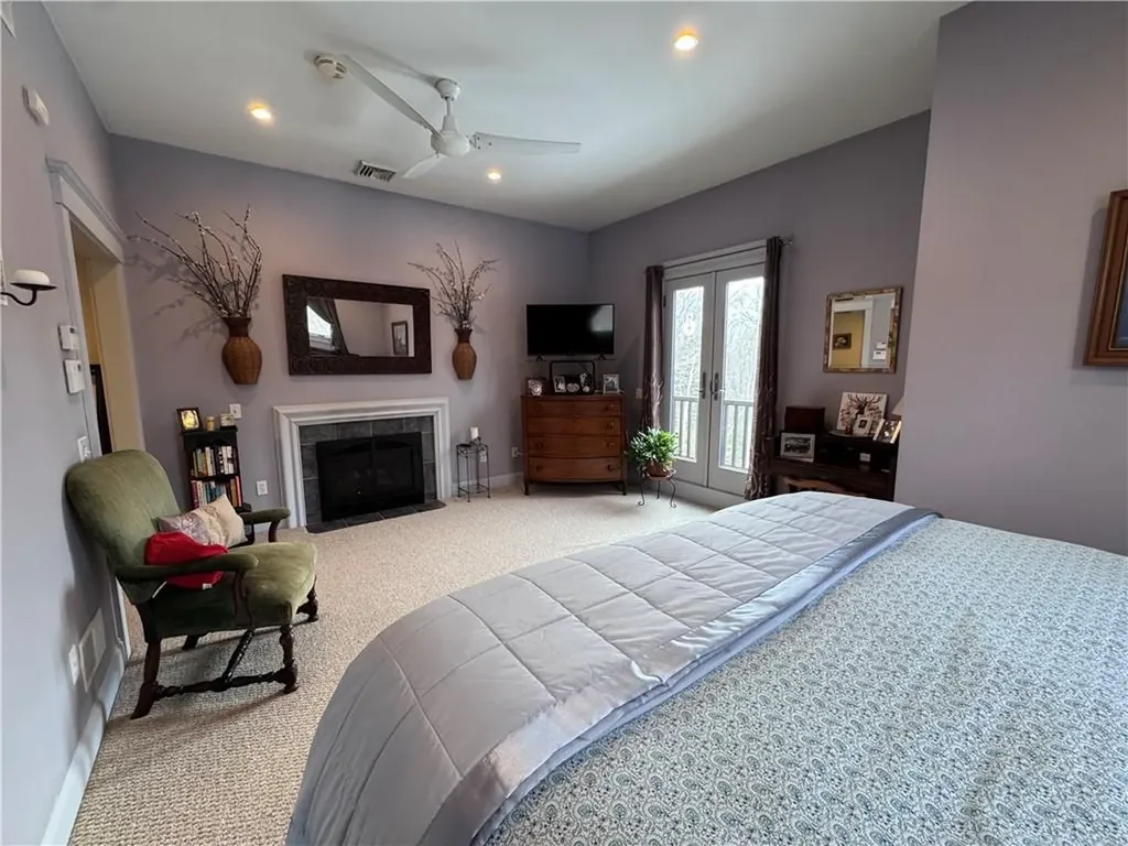 127 Preservation Way Tiverton RI 02878