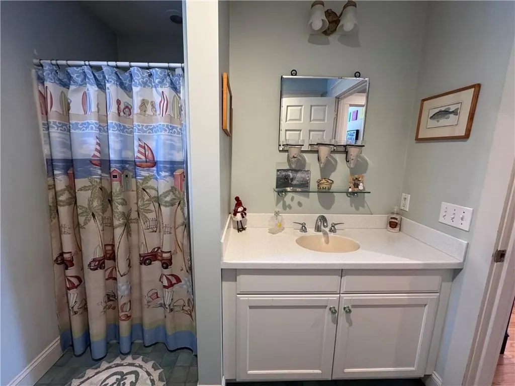 127 Preservation Way Tiverton RI 02878