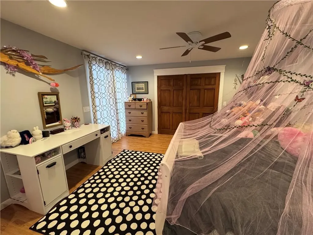 127 Preservation Way Tiverton RI 02878