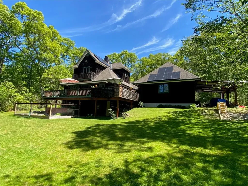 127 Preservation Way Tiverton RI 02878