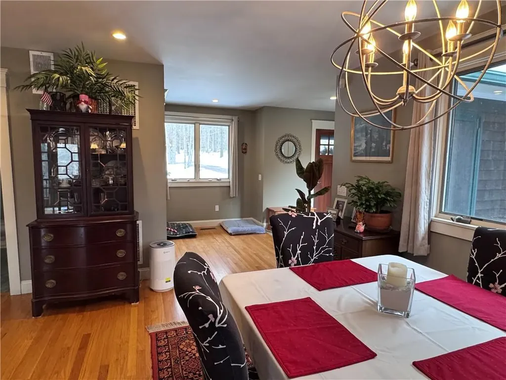 127 Preservation Way Tiverton RI 02878