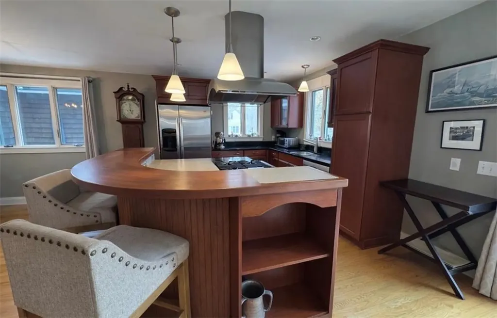 127 Preservation Way Tiverton RI 02878