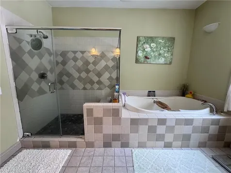 127 Preservation Way Tiverton RI 02878