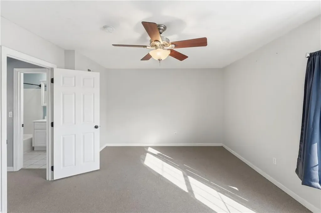 17 Grotto Avenue Pawtucket RI 02860