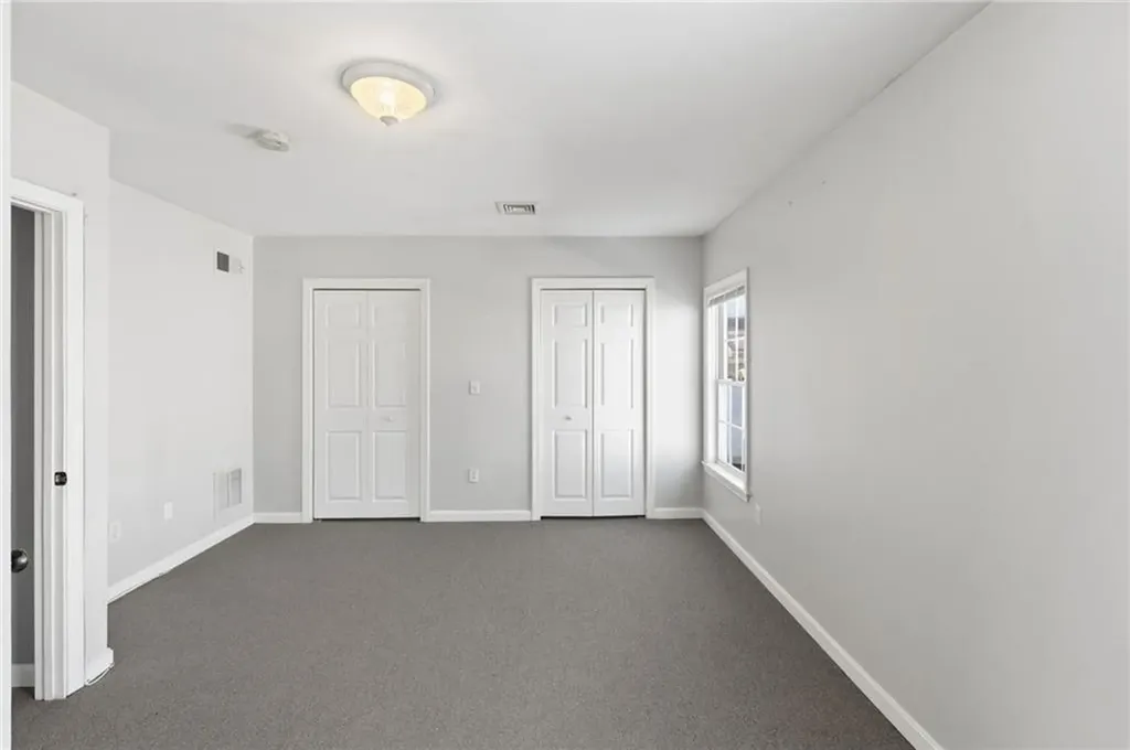 17 Grotto Avenue Pawtucket RI 02860