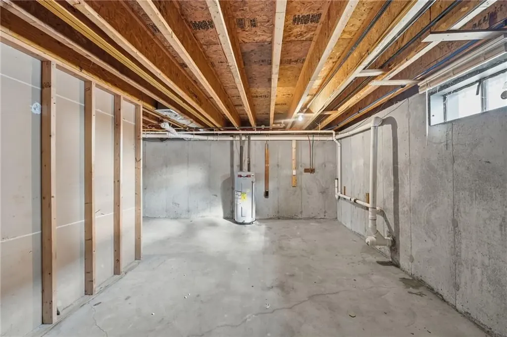 17 Grotto Avenue Pawtucket RI 02860