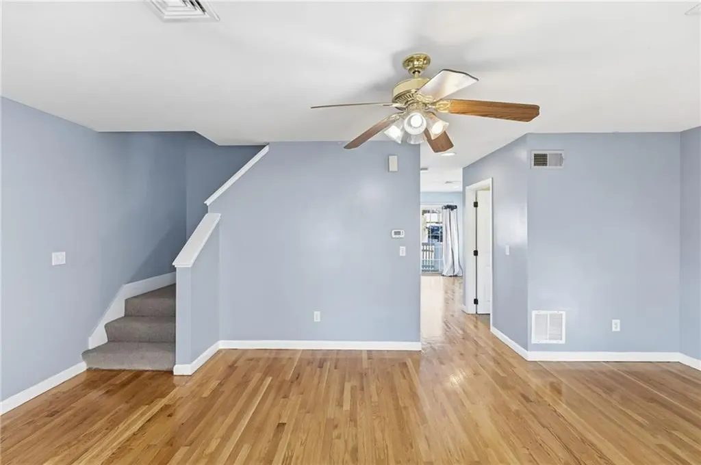 17 Grotto Avenue Pawtucket RI 02860