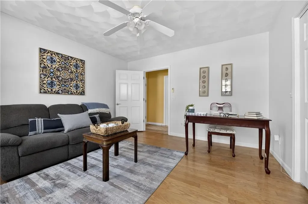 36 Sachem Road Narragansett RI 02882