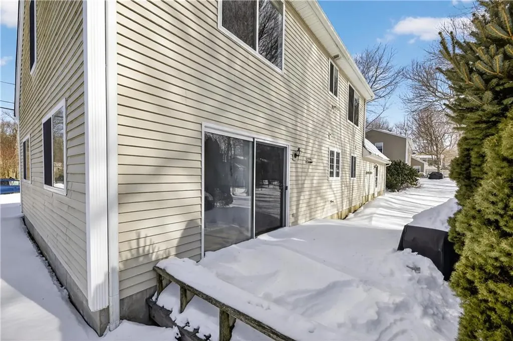 36 Sachem Road Narragansett RI 02882