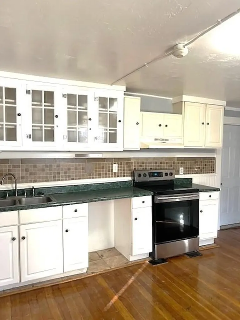 346 Carrington Avenue Woonsocket RI 02895
