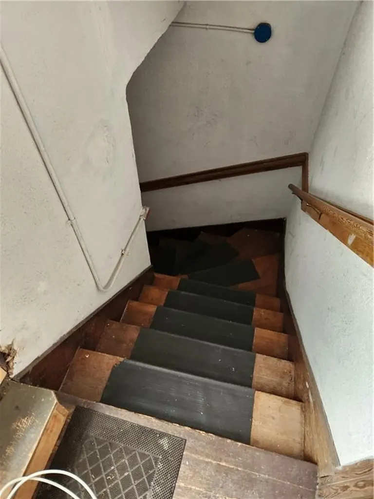 346 Carrington Avenue Woonsocket RI 02895