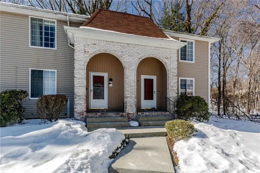 25 Marigold Circle North Providence RI 02904