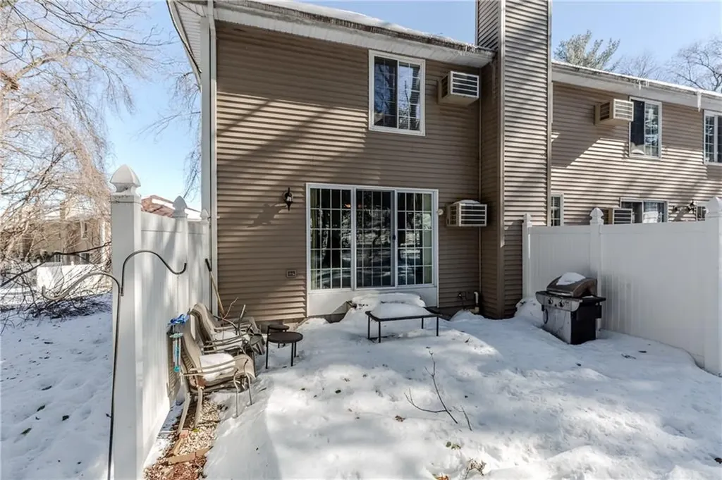 25 Marigold Circle North Providence RI 02904