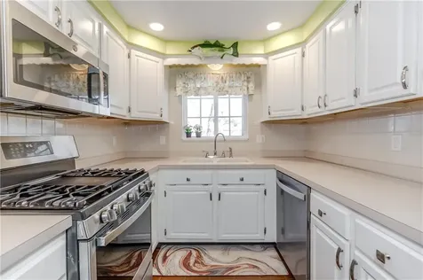 25 Marigold Circle North Providence RI 02904