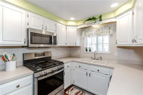 25 Marigold Circle North Providence RI 02904