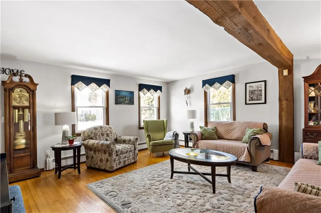 33 Detroit Avenue Warren RI 02885