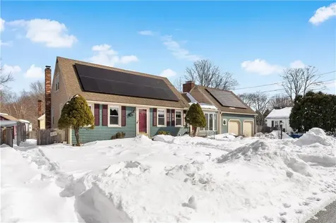 33 Detroit Avenue Warren RI 02885