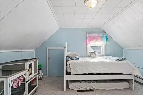 33 Detroit Avenue Warren RI 02885