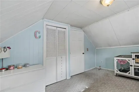 33 Detroit Avenue Warren RI 02885