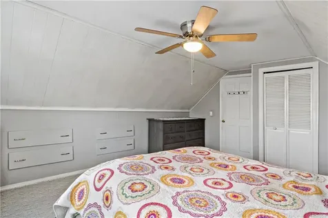 33 Detroit Avenue Warren RI 02885