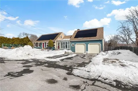 33 Detroit Avenue Warren RI 02885