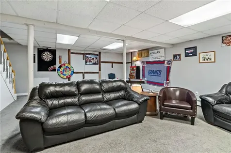 33 Detroit Avenue Warren RI 02885