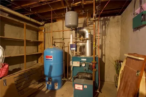 33 Detroit Avenue Warren RI 02885