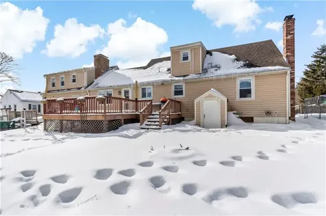 33 Detroit Avenue Warren RI 02885