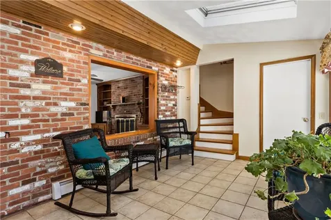 33 Detroit Avenue Warren RI 02885