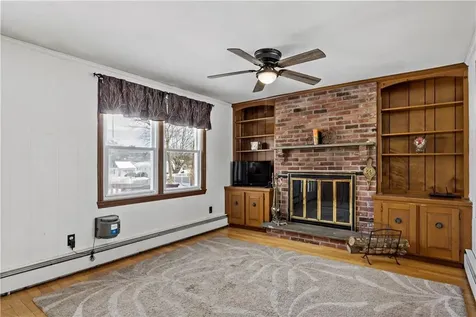 33 Detroit Avenue Warren RI 02885