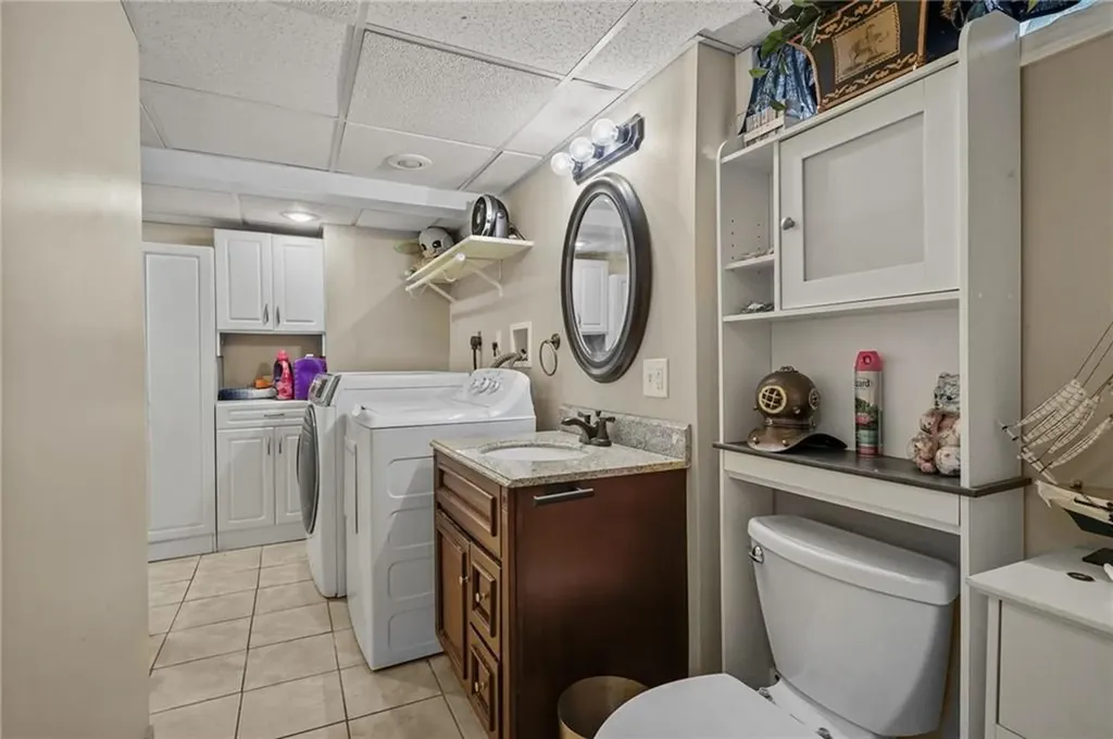 30 Lark Avenue Cranston RI 02920