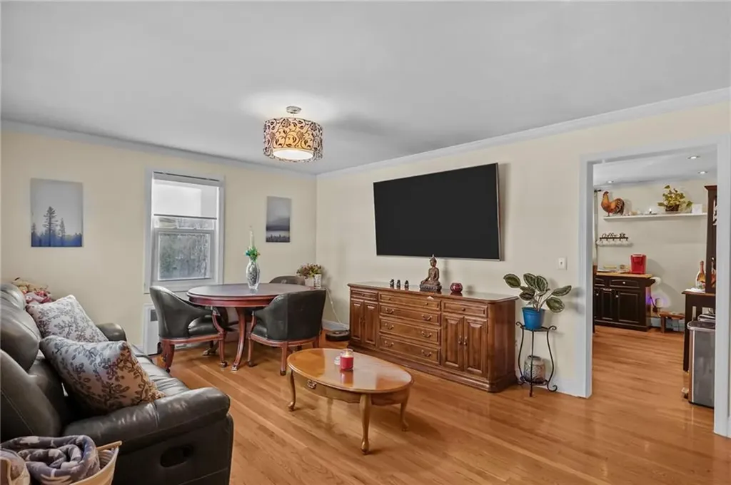 30 Lark Avenue Cranston RI 02920