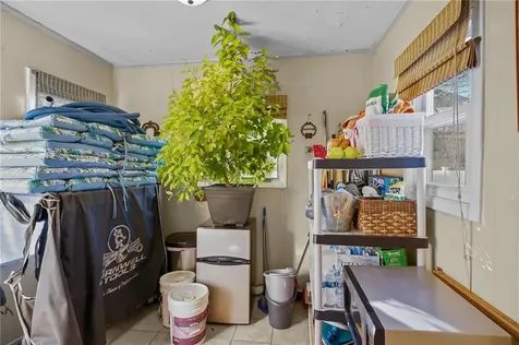 30 Lark Avenue Cranston RI 02920