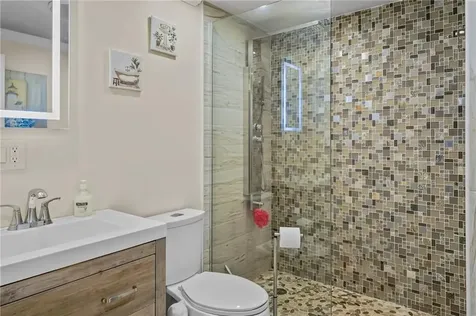 30 Lark Avenue Cranston RI 02920