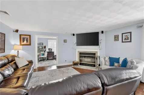 4 Nicole Lane Johnston RI 02919