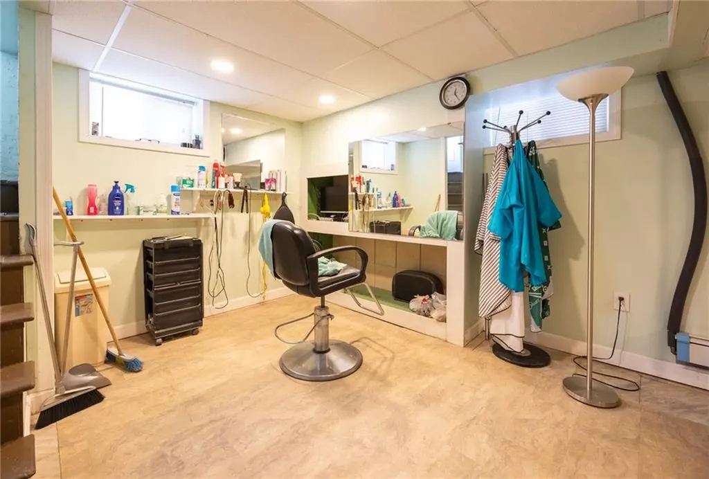 30 Edgemere Avenue Providence RI 02909